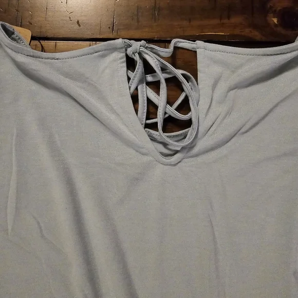 Zenana NWOT Romper Light Blue with pockets - Picture 6 of 7